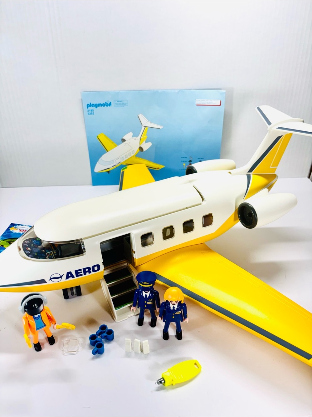 Playmobil Airport Jumbo Jet Airplane #3352 Vintage 2001